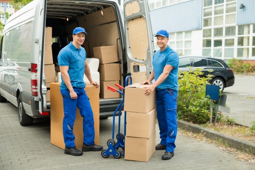 Sidcup removal truck for residential and commercial moves